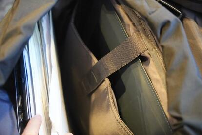 ユニクロのバックパックが高機能＆コスパよすぎてビックリ！小物の