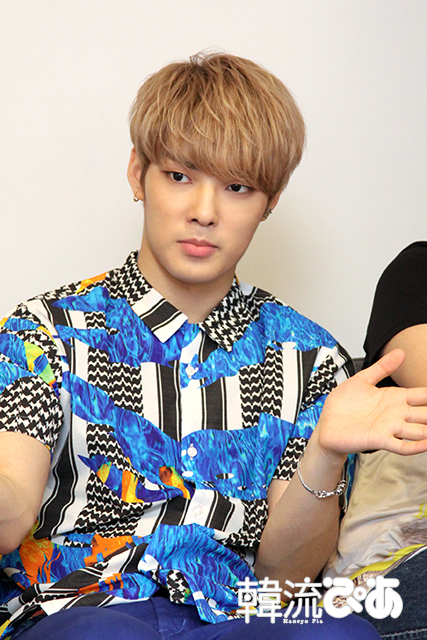 CROSS GENE・ヨンソク＠『韓流ぴあ』取材中