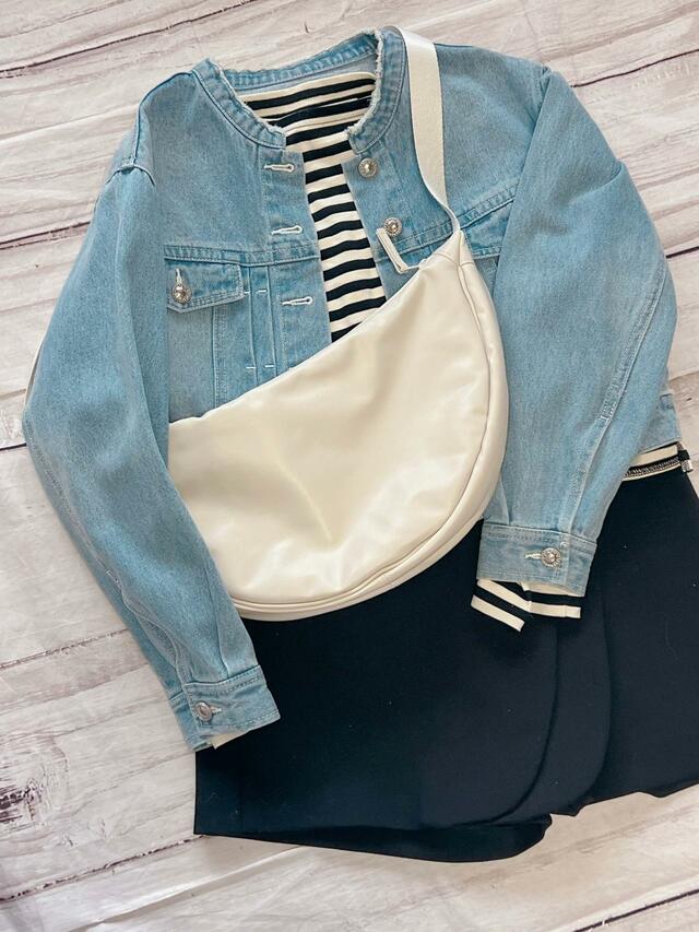 ボディバッグ風に持ってもかわいい!