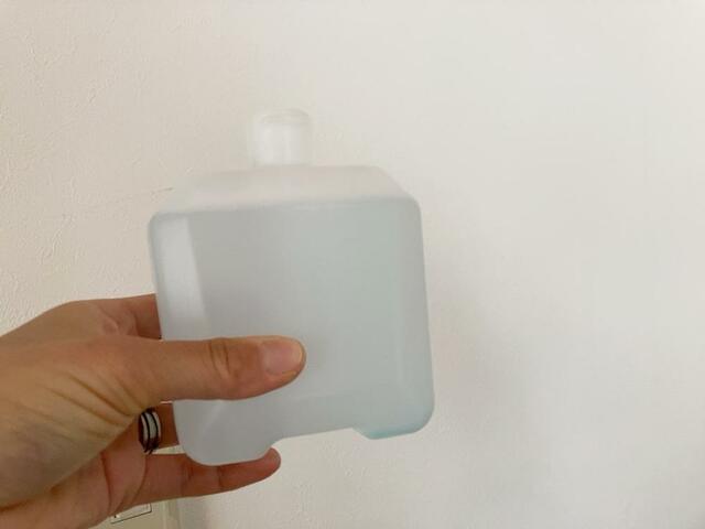 【アイリスオーヤマ 充電式ハンディウォッシャー】洗剤を入れるフォームランスが付属。洗剤を使用した洗浄もできます