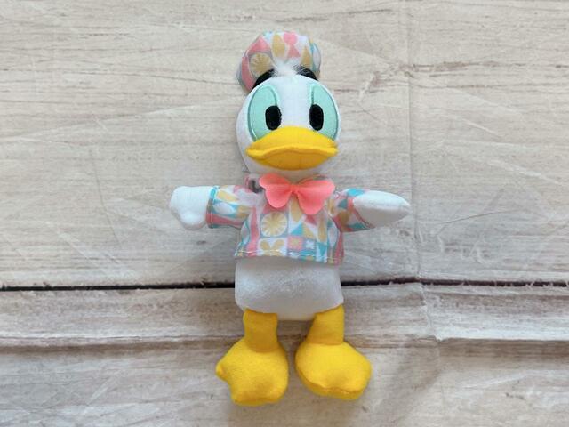 パークで販売されているぬいぐるみバッジと同じくらいのサイズ感