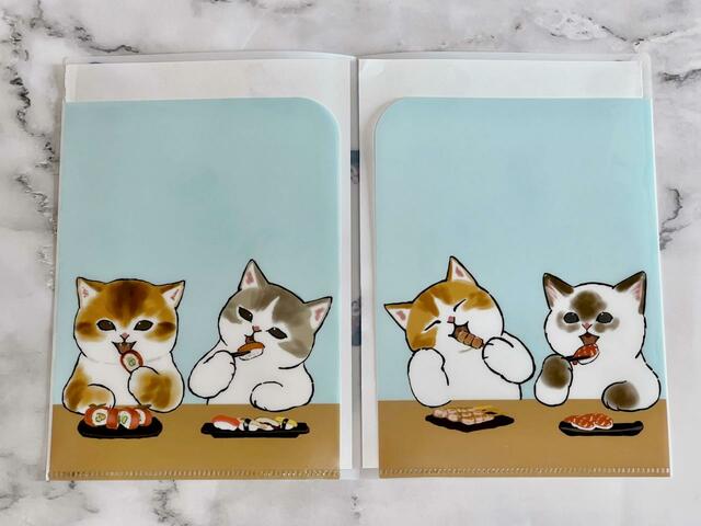 【Seria（セリア）】見開きにはお寿司を楽しむにゃんこたちが♪
