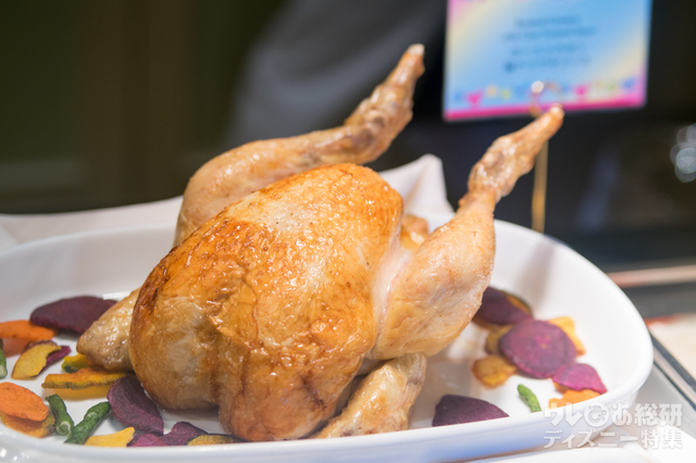 “ディズニー夏祭り”ランチブッフェ／ディナーブッフェ｜東京ディズニーランドホテル「シャーウッドガーデン・レストラン」