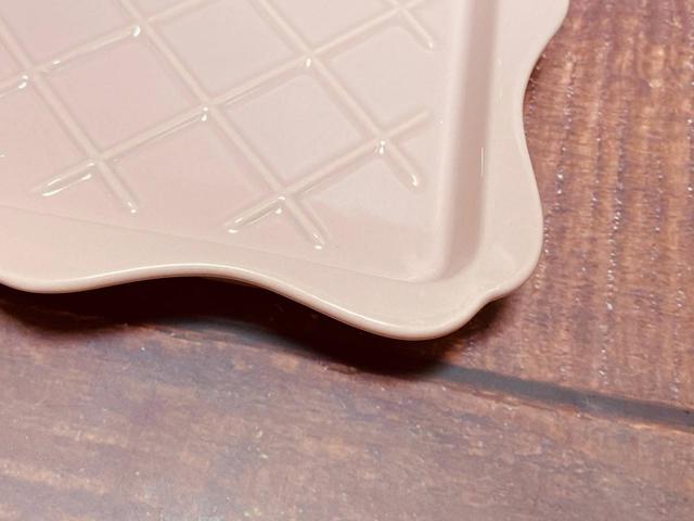 【Francfranc（フランフラン）】フリル　トーストプレート　ピンク／税込1,200円