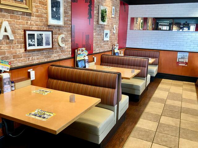 【ガスト】店内は清潔でリラックスできる雰囲気 朝活にぴったりですね