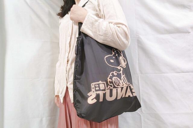 【SNOOPY(スヌーピー)エコバッグ:ヘッドフォン】黒×白×ピンクで春~夏らしく