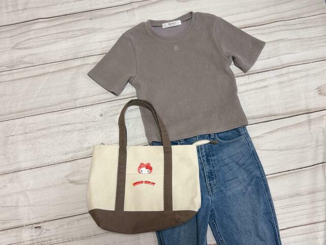 デニムコーデに合わせてもかわいい！