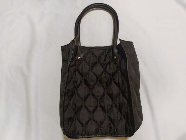 裏面は、キルティング×無地