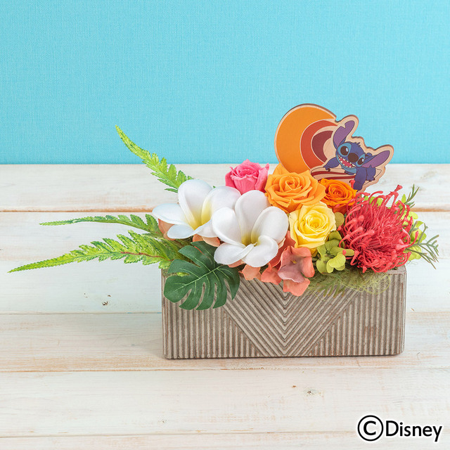 ディズニープリザーブド＆アーティフィシャルアレンジメント「ウェーブライド」8,800円｜日比谷花壇『リロ&スティッチ』フラワーギフト