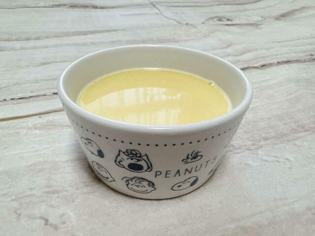 【cookpad plus 2025年冬号 スヌーピー 磁器のボウル皿セット】電子レンジの使用OK！スープなども温められるのが嬉しい