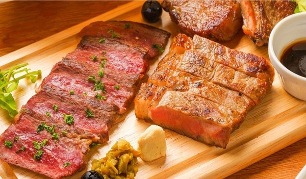 厳選ビーフのステーキビュッフェコース