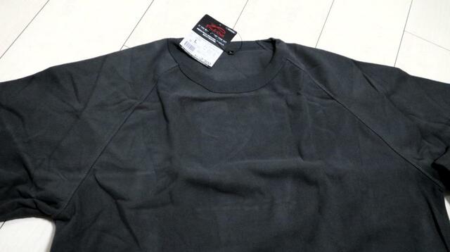 【ワークマン メディヒール(R)ルームトレーナー】ラグラン袖は女性でも着こなしやすい