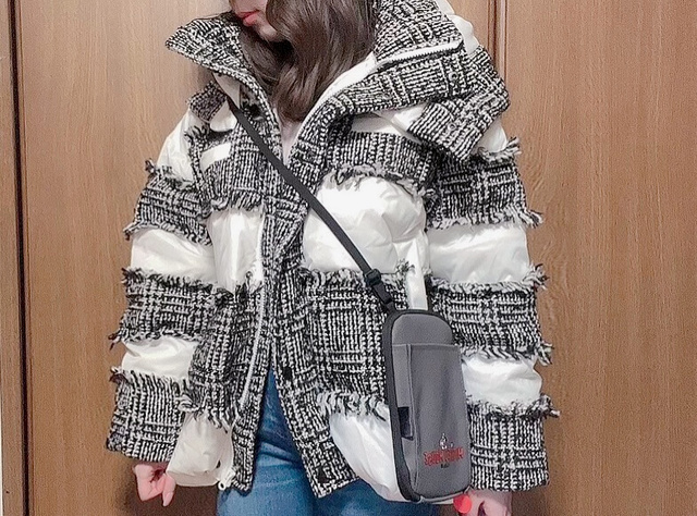 『GLOW（グロー）3月号』ボリューミーなダウンに合わせても斜めがけできちゃいます！