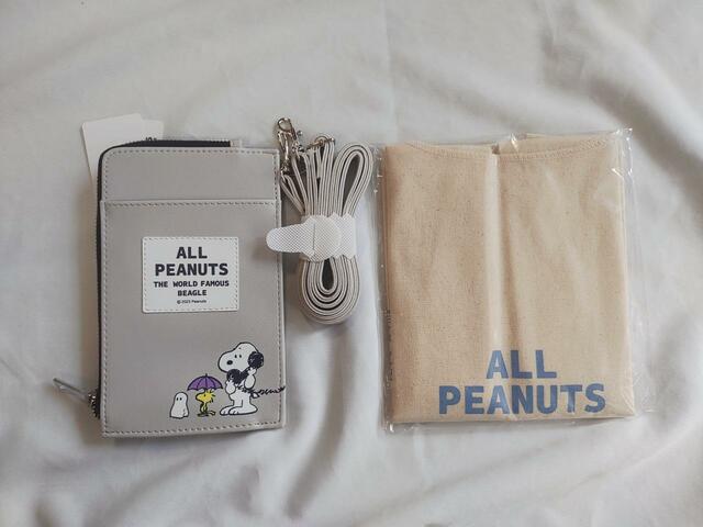 マルシェバッグは、透明のビニールにて梱包されている