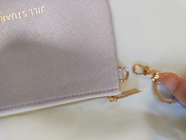 丸カンにストラップをつけることも