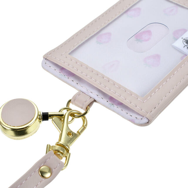 マリー おしゃれキャット 定期入れ・パスケース リールタイプ STRAWBERRY COLLECTION 2,900円