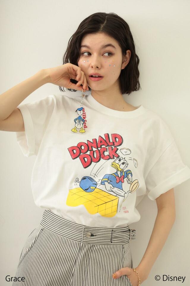 Tシャツ 6,600円、キーホルダー 1,980円|MILKFED.「ドナルドダック」コレクション