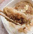【セブン-イレブン「味しみ特製ロースかつ丼」】少し薄めのカツなのでしっかり味が染みている