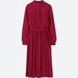 UNIQLO（ユニクロ）『ジョーゼットギャザーワンピース（長袖）』（￥4,990＋消費税）ユニクロ／イネス・ド・ラ・フレサンジュ　（ユニクロ一部店舗のみで販売）
