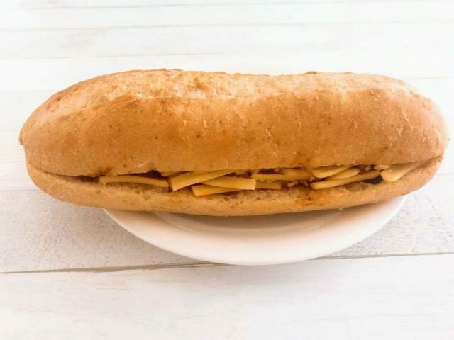 パンの大きさ：約18×6cm、厚さ：約4cm【スターバックス】キーマカレー 石窯フィローネ（1個）店内飲食価格：510円（税込）