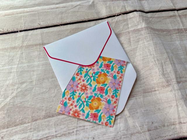 ラブラリーバイフェイラーの封筒＆メッセージカード