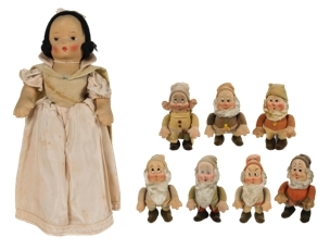 「白雪姫」 　R.G.クルーガー社アンティーク人形（1938年頃） ©Disney