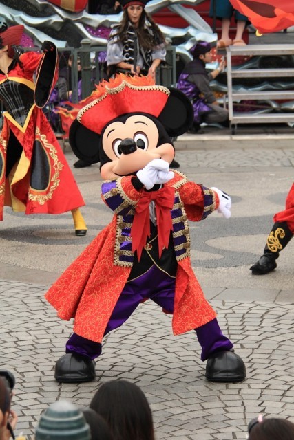 キャプテンハットがよく似合っています