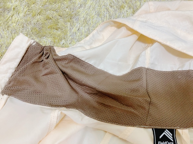 【ワークマン レディース高撥水シェルジャケット(エンボスタイプ)】ある程度の保温性もあります