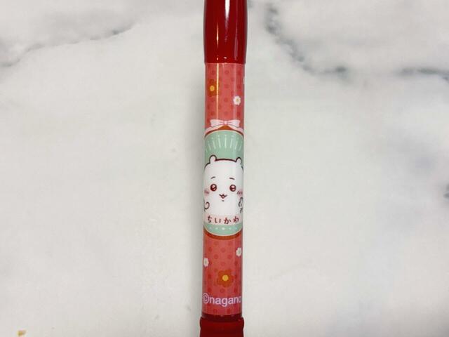 【ちいかわ ボールペン(黒)】メモ帳などとお揃いの柄・イラストで、セットで持ちたくなるかわいさ!