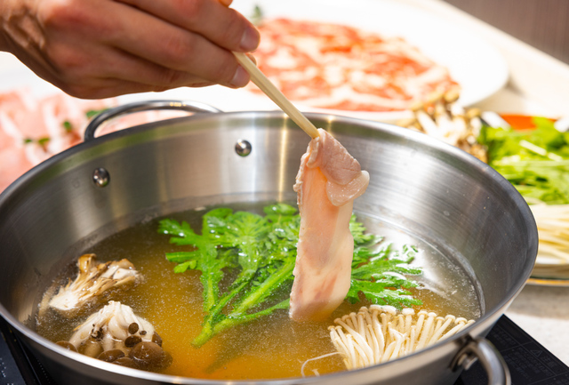 「しゃぶしゃぶ」＜期間：2026年2月1日～＞【「カニ」「海鮮」「お肉」がメイン！ご当地メニューも食べ放題！ホテルアベスト札幌の“ディナーバイキング”が2月にスタート！】