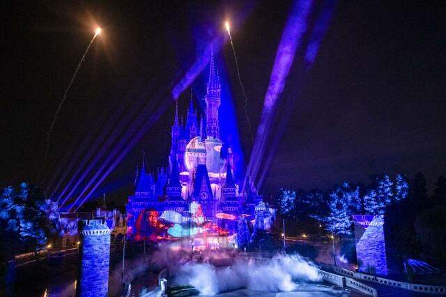 東京ディズニーランド「Reach for the Stars」
