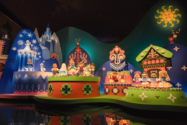 東京ディズニーランド「イッツ・ア・スモールワールド」