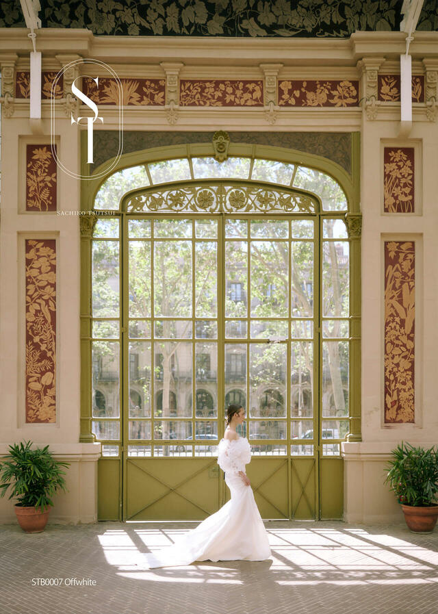 クラウディア｜「ST（サチコツツイ）」新作ウェディングドレス｜STB0007_Offwhite