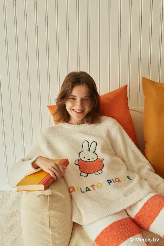 【gelato pique×ミッフィー】「【Dick Bruna】ベビモコジャガードプルオーバー&ロングパンツセット」￥15,730