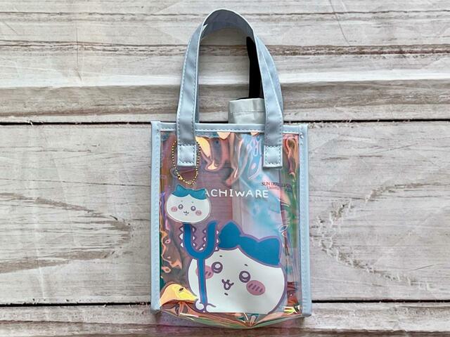 【ファッションセンターしまむら】「ちいかわ」オーロラミニトートバッグ（ハチワレ）長さ22.5cmの日傘を入れるとこんな感じ！