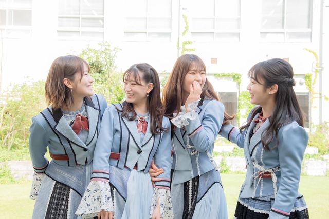 左からNMB48・小嶋花梨、上西怜、渋谷凪咲、川上千尋