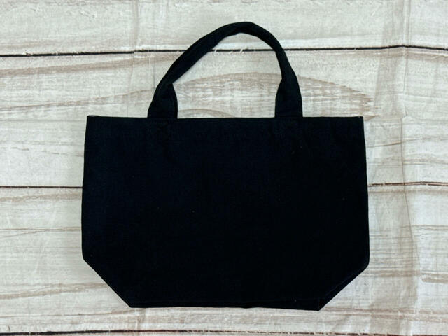 【カルディ コーヒーの日バッグ】背面は装飾のないシンプルなデザインです