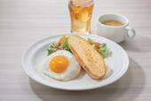 「ライトモーニングプレート（日替わりスープ・ドリンクバー付き）」500円（税込）