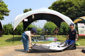 テントを広げてみます。