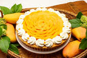 【キル フェ ボン】「マンゴーのショートケーキタルト ~バニラ風味~」piece ¥1,296 / whole (25cm) ¥12,960 /whole (17cm) ¥7,128 販売期間:3/16(月)~4/14(火)の販売予定