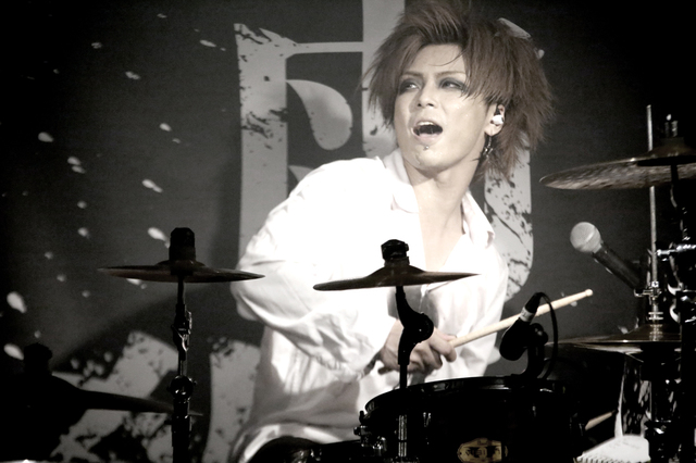 ザアザア・ロ弐（Dr）