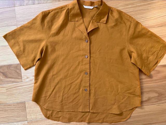 【UNIQLO リネンブレンドオープンカラーシャツ（半袖）】アイロン後にズボンに裾を入れた後は少しシワになりやすい