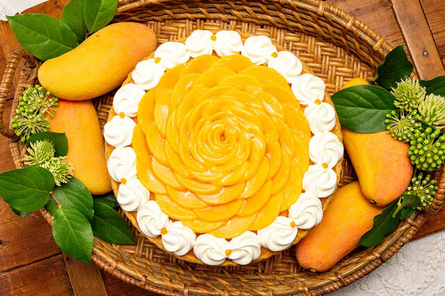 「マンゴーのショートケーキタルト ～バニラ風味～」whole(17cm) ¥4,320/whole(25cm) ¥9,504