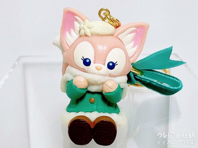 ランの花がついたベレー帽