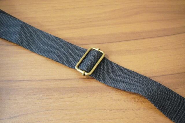 ショルダーストラップは　長さを調節できる