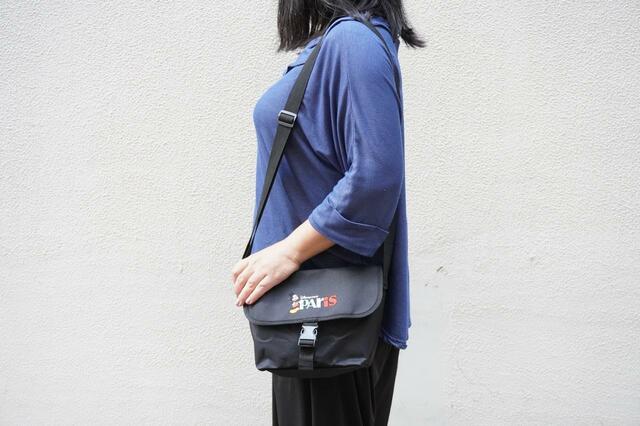 【Disneyland Paris Shoulder Bag Book】縦掛けしてみたところ