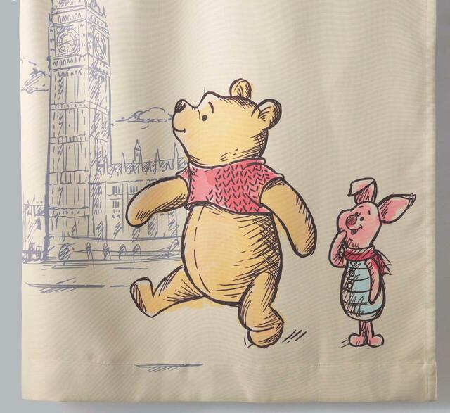 一枚絵のような遮光・遮熱カーテン 「くまのプーさん」|¥9,590~13,400 (税込)