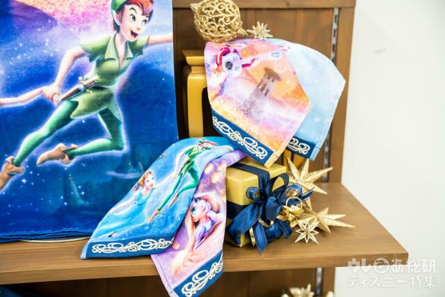 東京ディズニーシーに登場する新ナイトタイムエンターテイメントの世界観がデザインされたグッズ