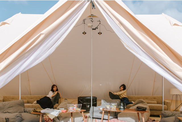 In the Outdoor白浜志原海岸（和歌山県）デザイナー監修の内装