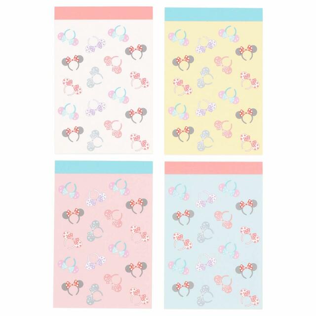 メモセット 800円｜サイズ：（1個あたり）縦約9×横約6cm、4個セット｜東京ディズニーリゾート くすみパステルのカチューシャ柄グッズ｜販売店舗：東京ディズニーランド「ビレッジショップス」、東京ディズニーシー「エンポーリオ」｜発売日：2023年7月6日（木）